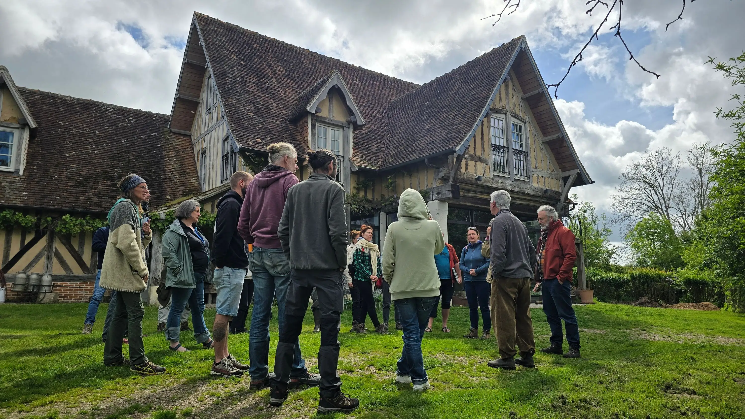 Nos étudiants en visite à la Ferme du Bec Hellouin (2024)